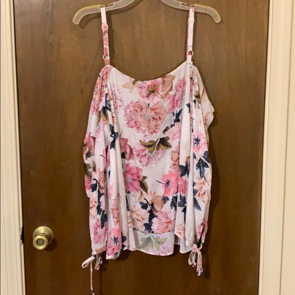 Torrid Floral Cold Shoulder Top - Picture 5 of 6